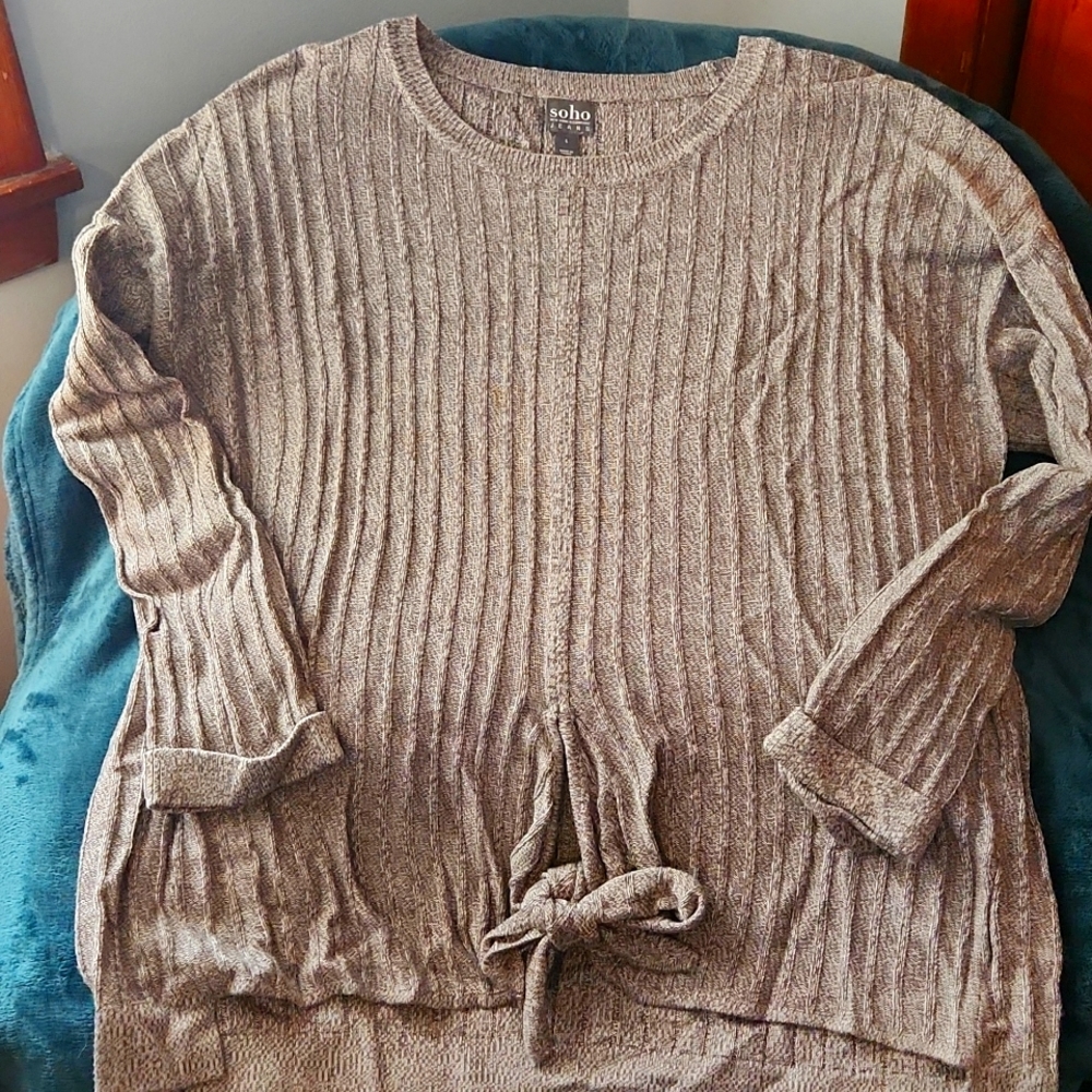 Soho Jean's New York Sweater 3/4 sleeve